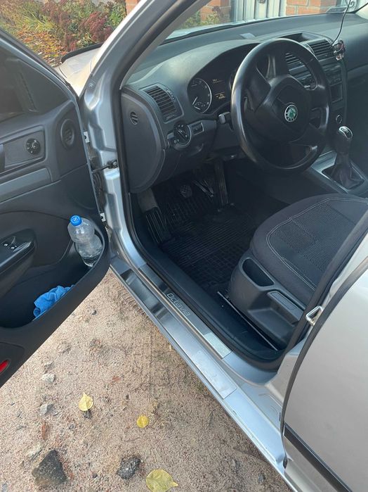 продам автомобіль шкода а5