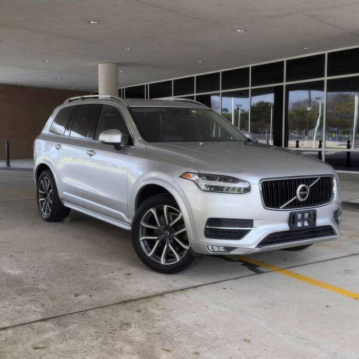 Volvo XC90      2019
