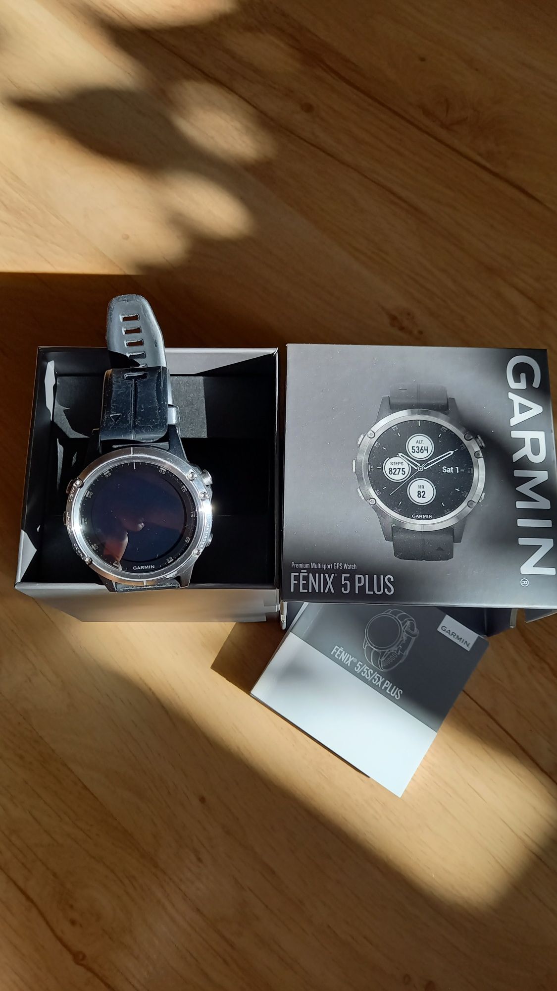Zegarek sportowy Garmin fenix 5 idealny na prezent dla biegacza