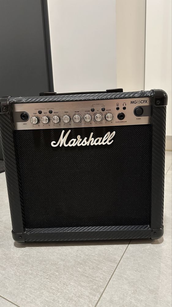 Piec Marshall MG15CFX