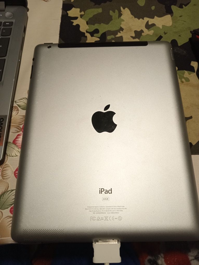 Продам ipad a1396 3g в отличном состоянии.