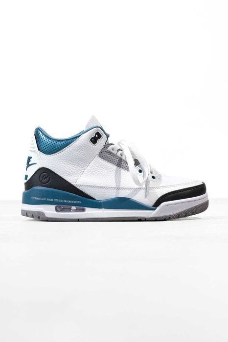 Кросівки Nike Air Jordan 3 Retro White Blue Black premium