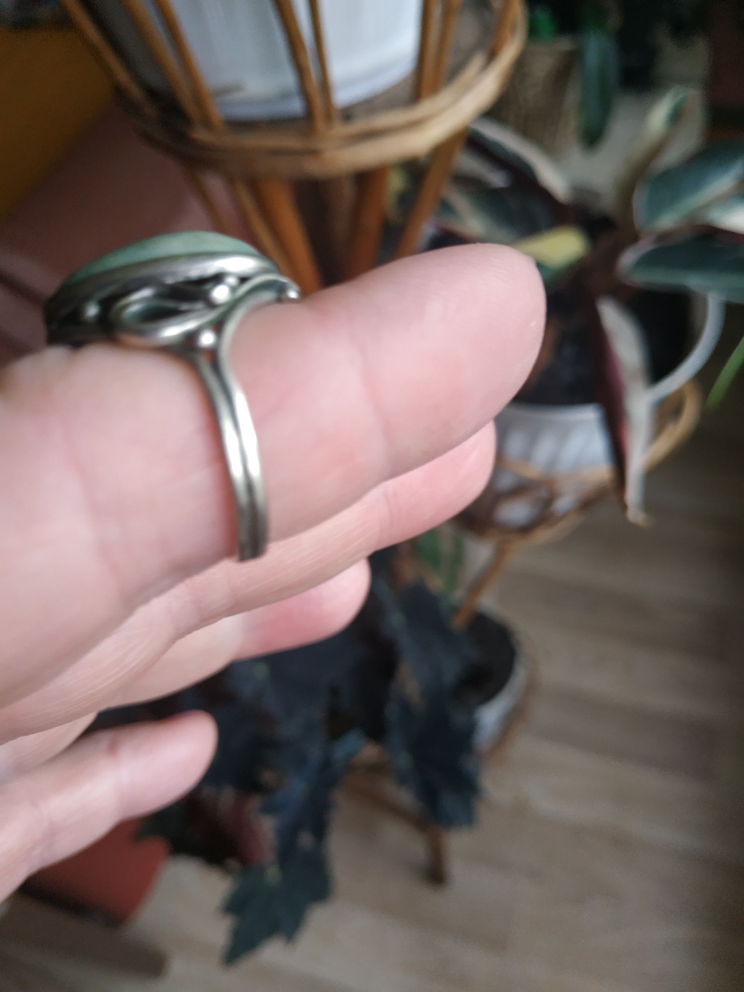 Продаю кольца с натуральными камнями.