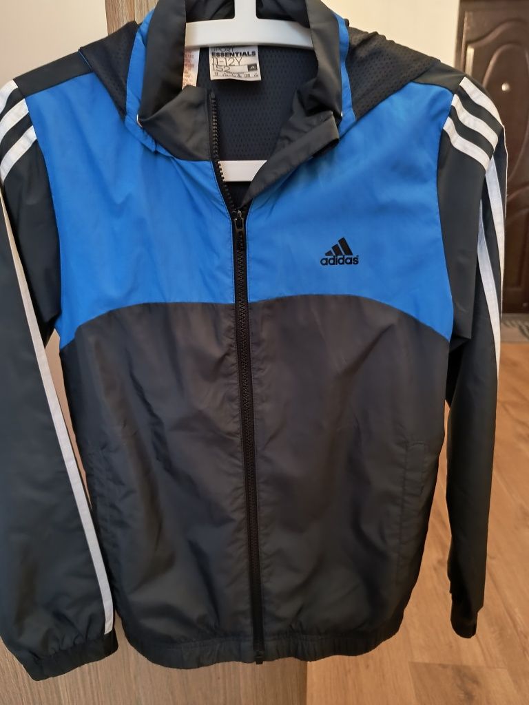 Kurtka wiatrówka Adidas