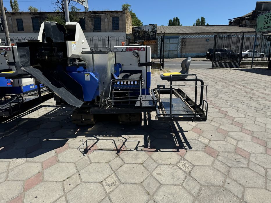 Iseki чеснокоуборщик лукоуборщик морковоуборщик