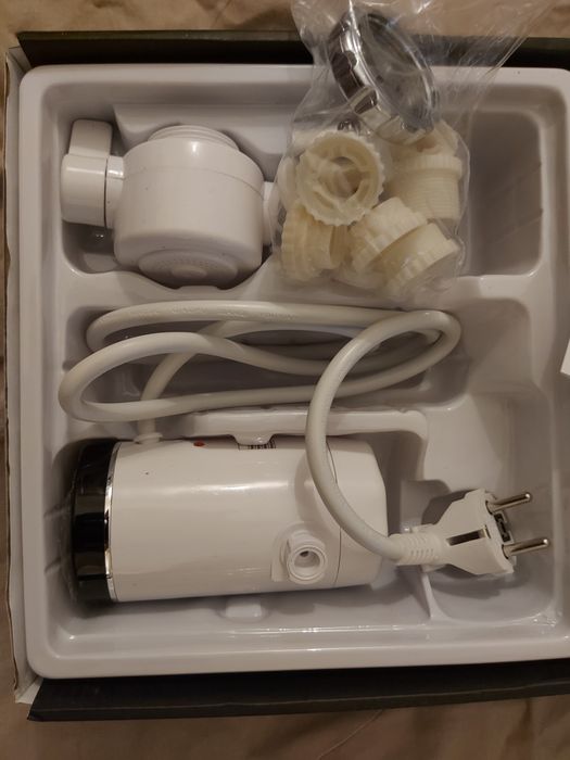 Водонагрівач проточний 3000 Вт новий