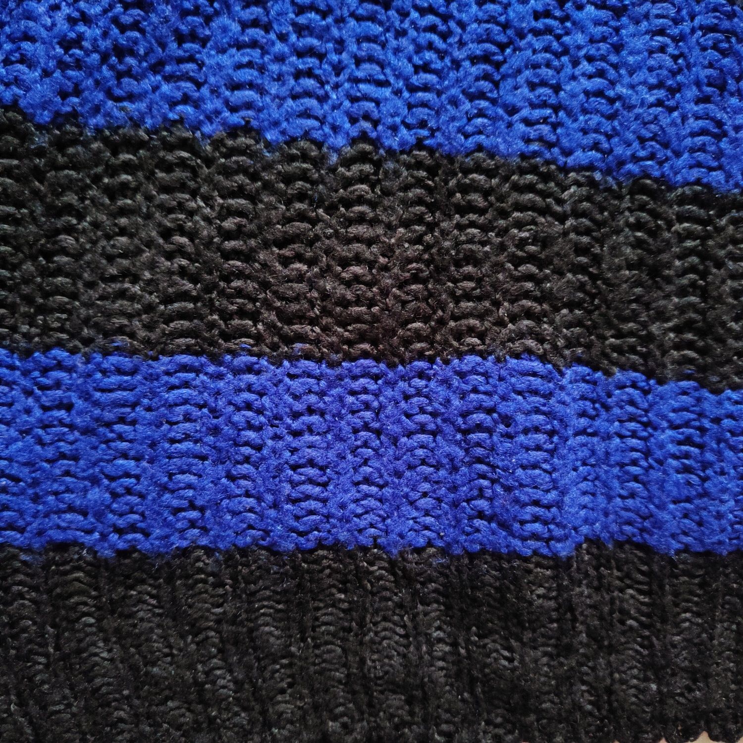 Sweter chabrowy w czarne paski Reserved rozmiar S