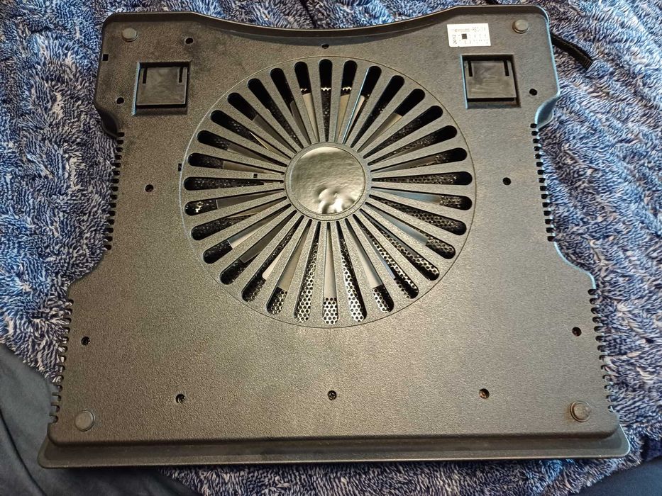 Portable Artstation Refrigeration Table in Good Condition64171291575683121