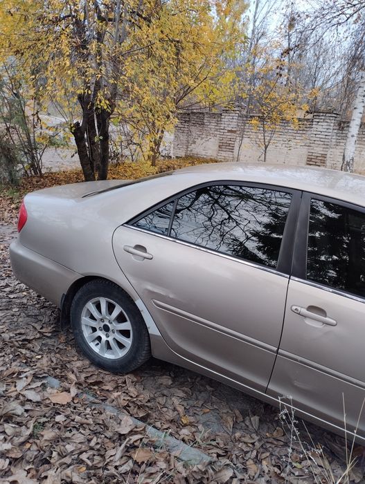Продам автомобіль Toyota Camry