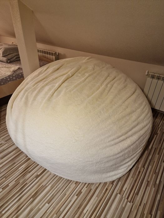 Ogromna pufa xxxxl