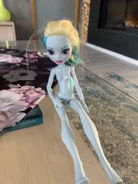 Dwie lalki Elza z Krainy lodu i Laguna Monster high