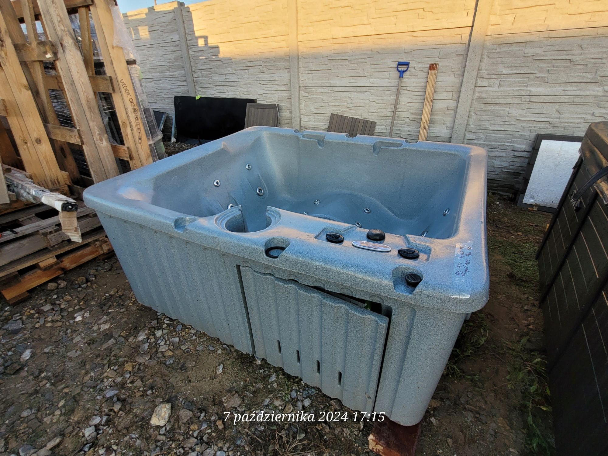 Jacuzzi ogrodowe spa domowe sterowanie  balboa