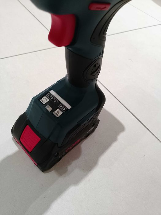 BOSCH Professional GDS 18V-1050 HC  2024 rok powystawowy BITURBO