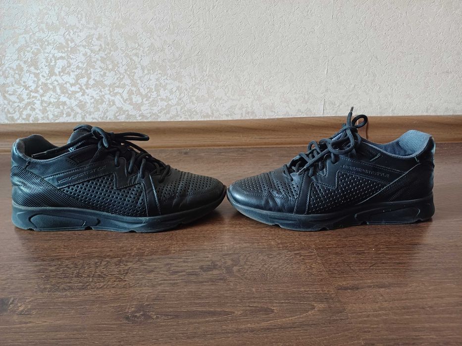 Шкіряні фірмові туфлі гарний стан 37 розмір