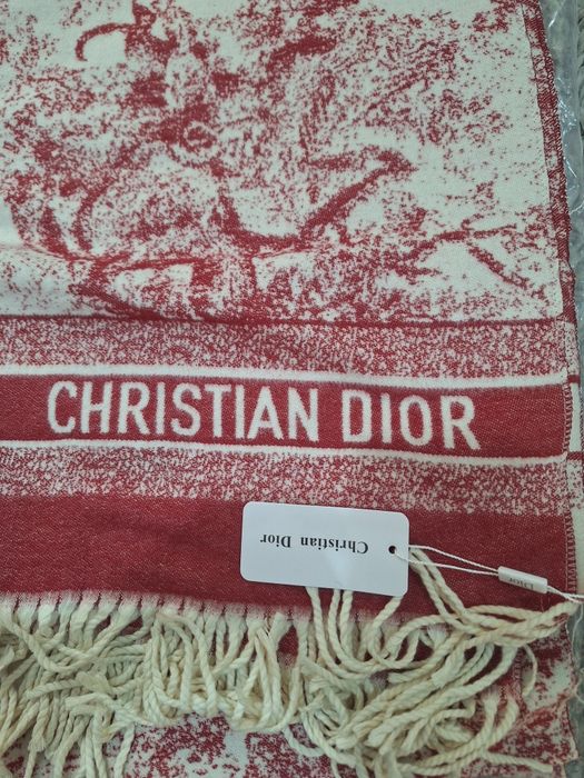 Christian  Dior  szal cudo