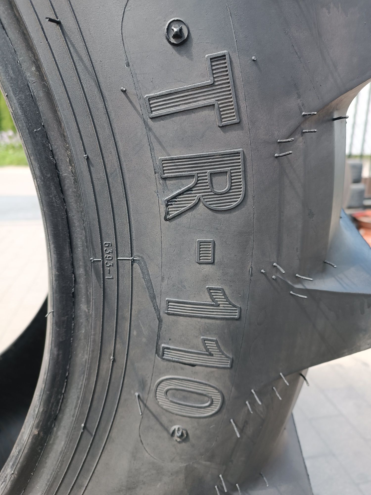 440/65R28 Starmaxx TR-110
