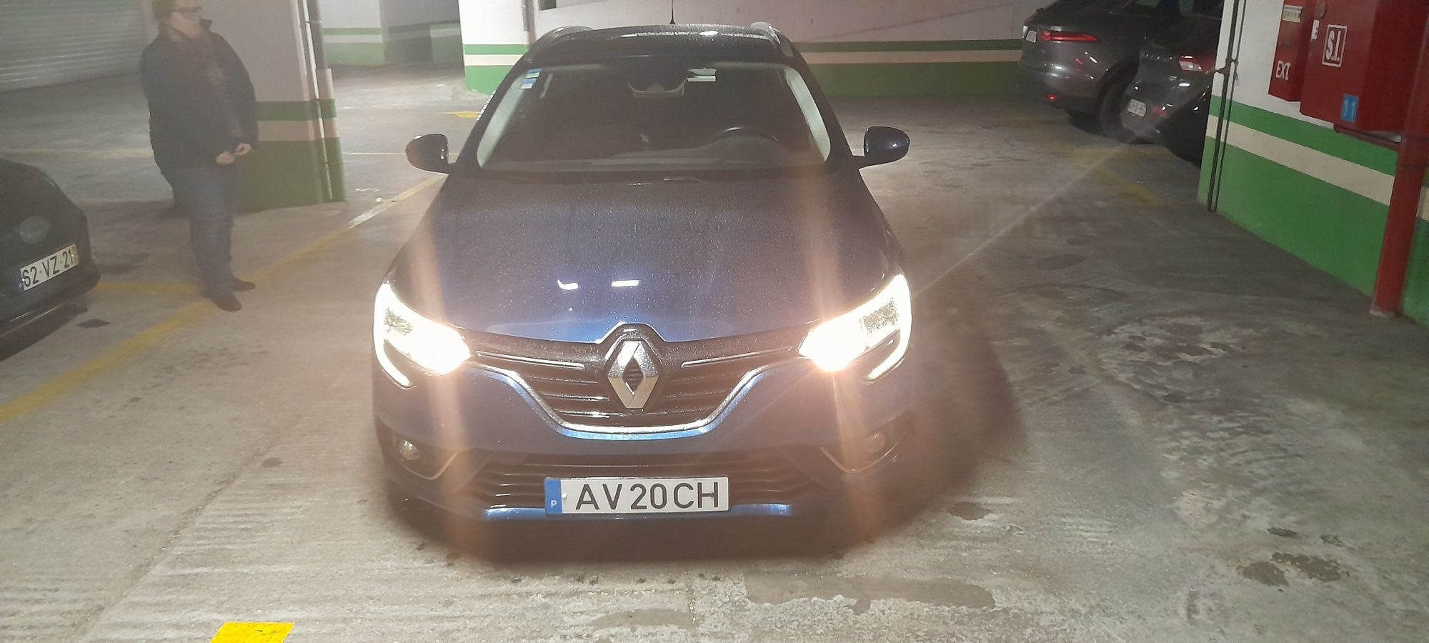 Renault Megane limited edc automática