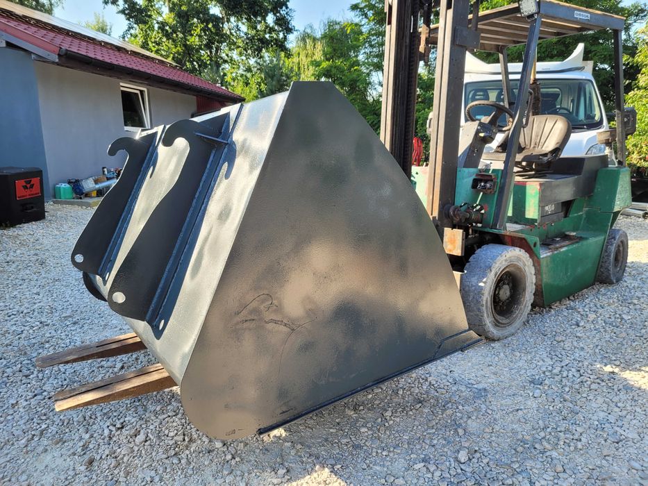 Łyżka/ łycha  objętościowa do zboża do ładowarki/ ciągnika Szufla