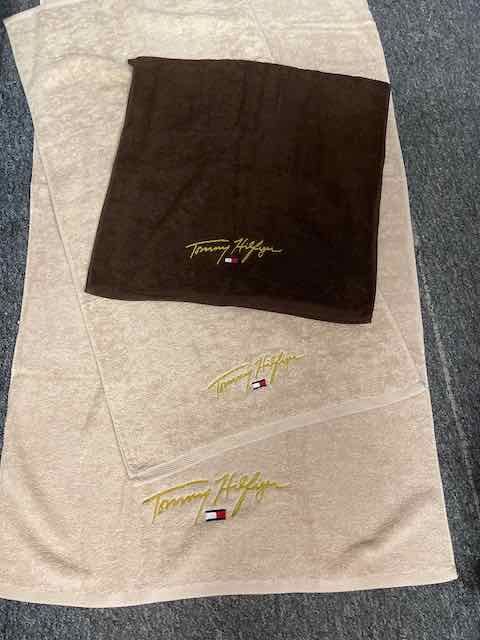 Tommy Hilfiger - zestaw ręczników łazienkowych.