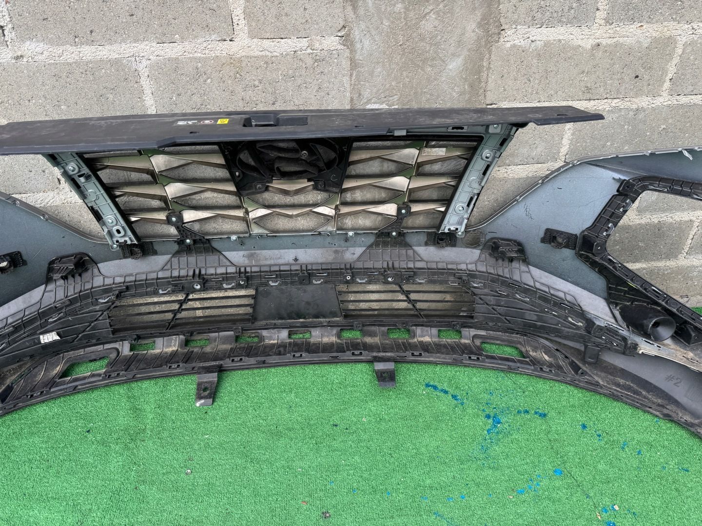 HYUNDAI TUCSON IV 4 ZWYKŁY 4xPDC 21- ZDERZAK PRZEDNI ORG EU