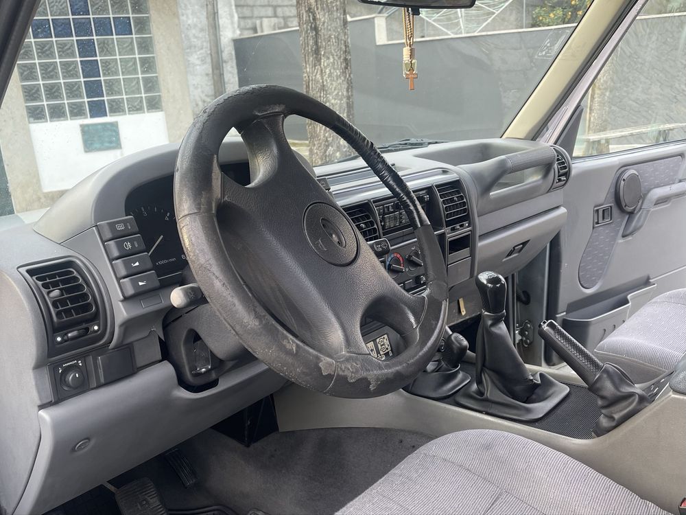 Land Rover Discovery 300 Tdi 7 lugares 5 portas |Edição limitada Aigle