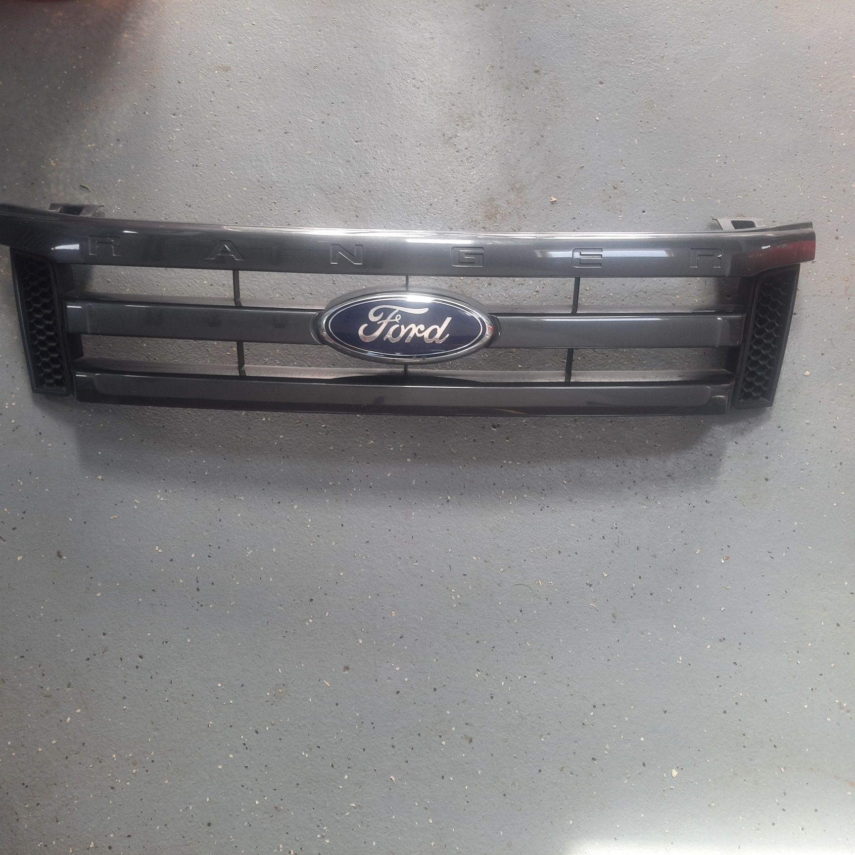 Ford Ranger  Wildtrak  grill atrapa 2014rok