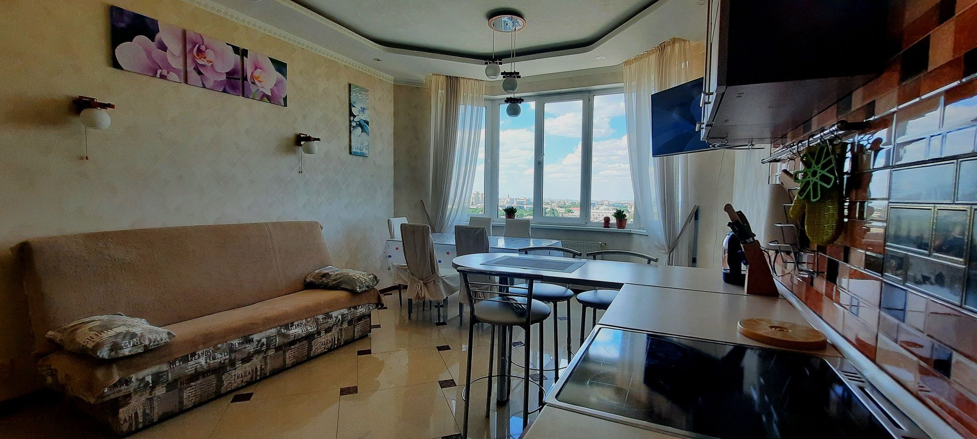 Зал/В.Центр 2кімн.85м²+кух.-студія,2сан.в;джакузі ЖК"Чудо-Місто"+укрит