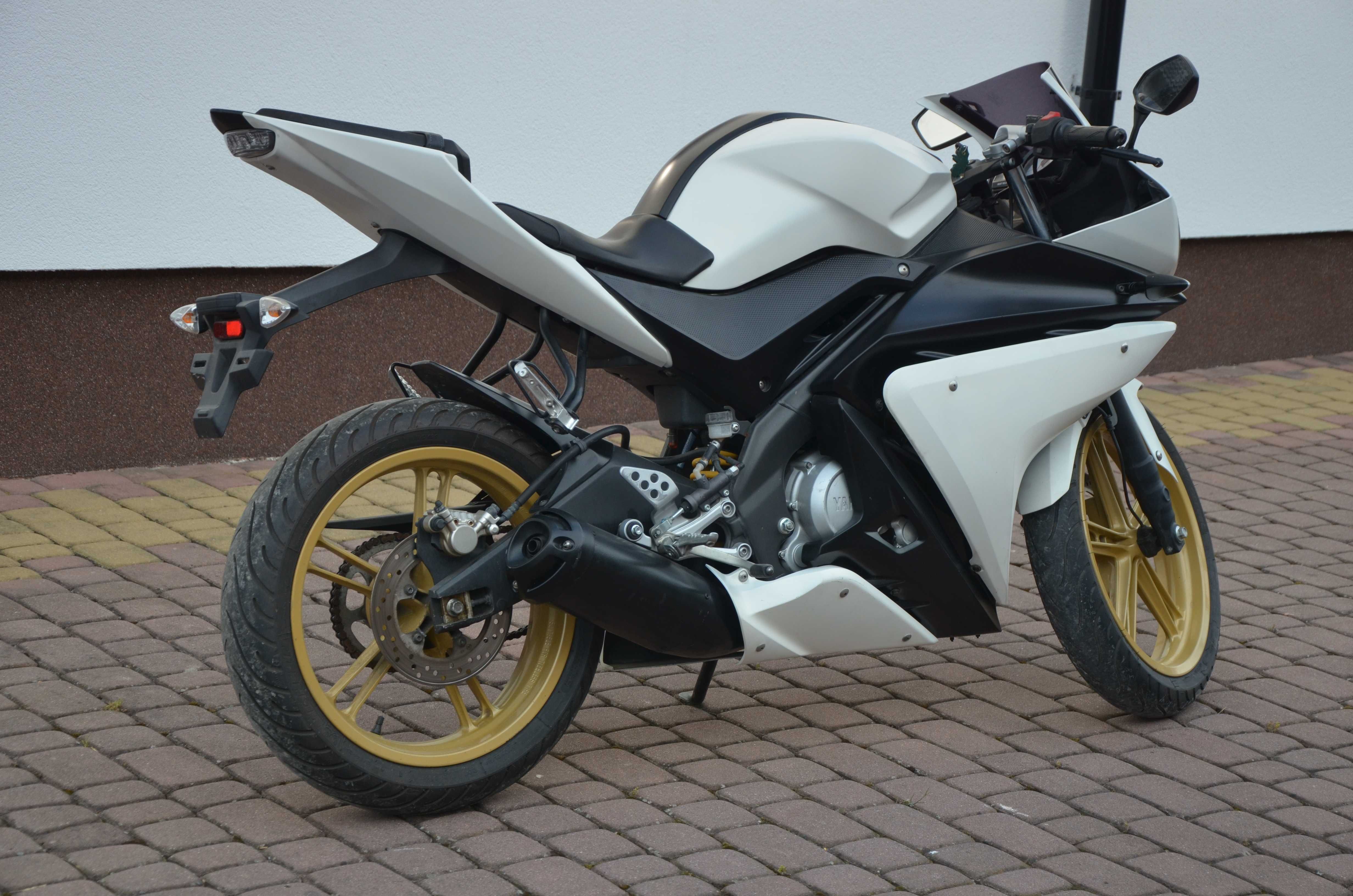 yamaha yzf r125 rok 2012