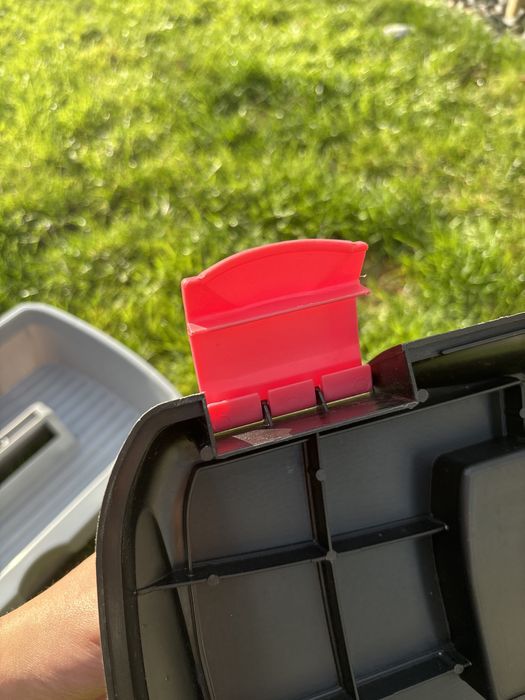 Skrzynka konna czarno- fuksjowa z tacką