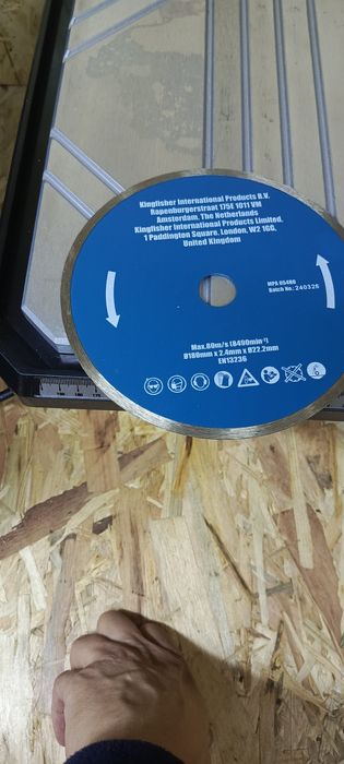 Przecinarka do glazury na mokro erbauer