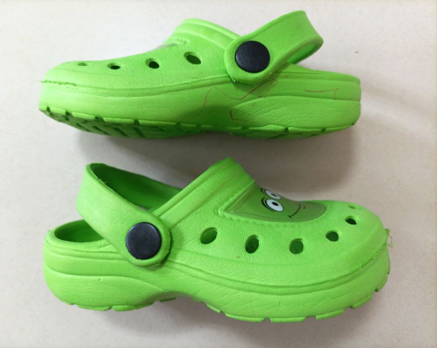 Sandálias verdes para Criança (T. 26/27)