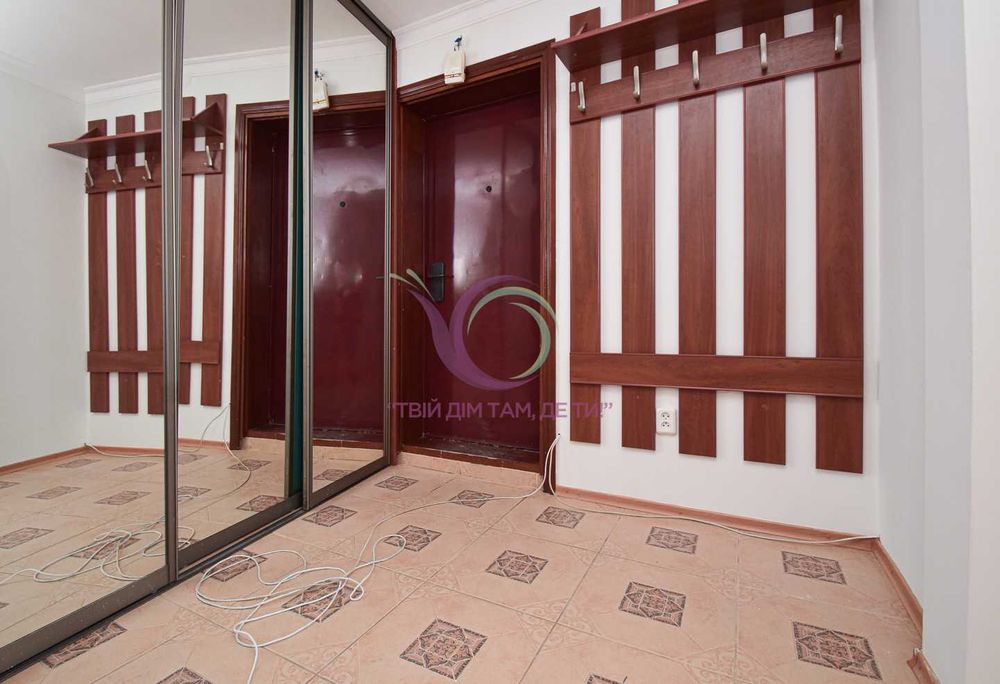 Оренда 3-к. квартири на вул. Тиха 6