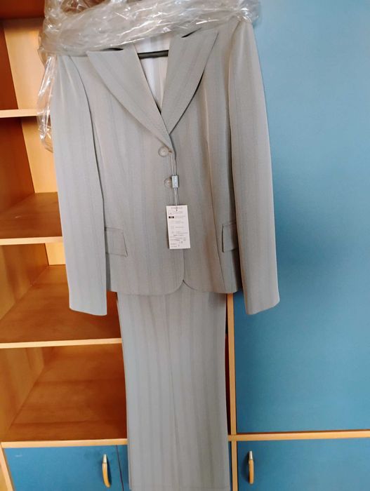 garnitur damski nowy z metką