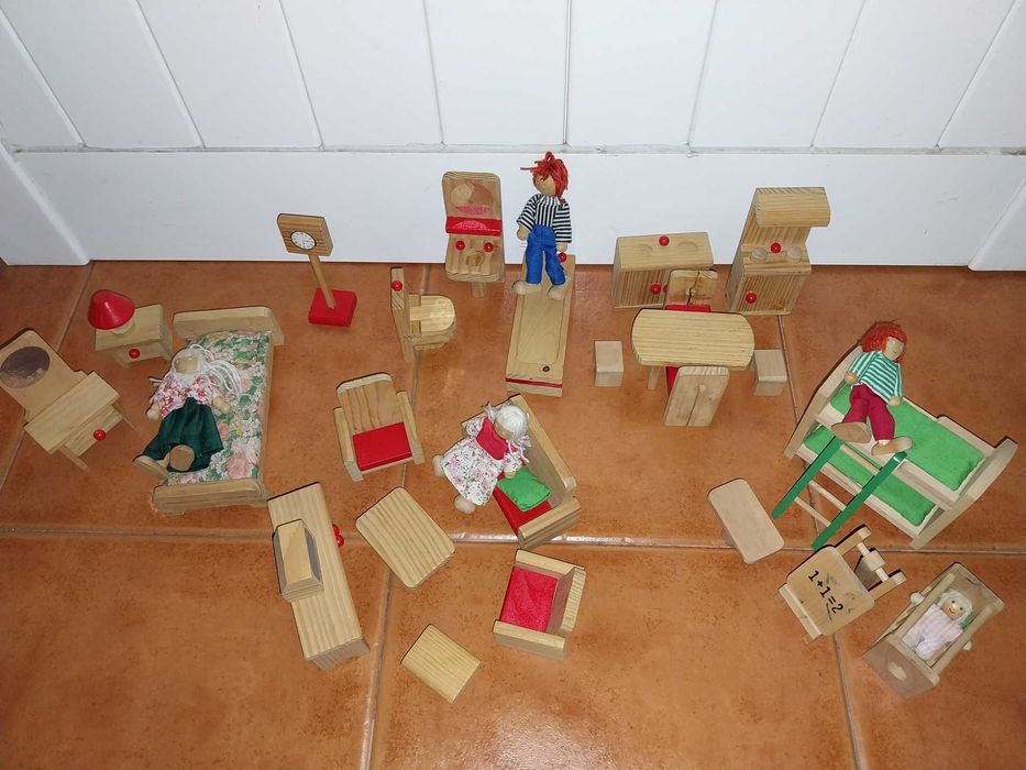 Brinquedos Antigos - Madeira