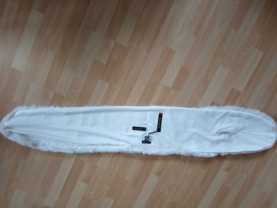 Etola biała ze sztucznego futerka ELLEN REYES