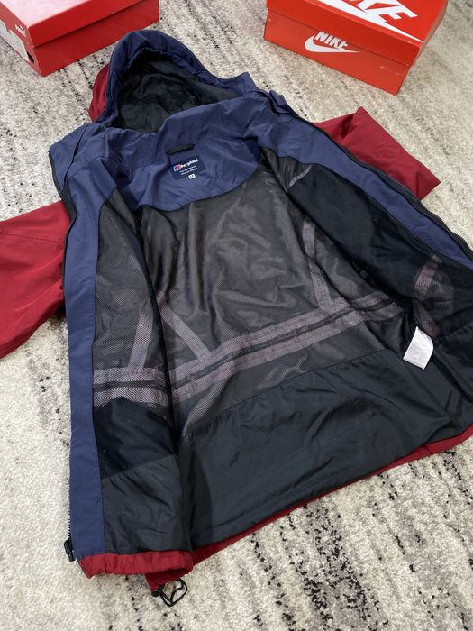 Куртка Berghaus gore-tex на утяжках на мембрані outdoor оригінал
