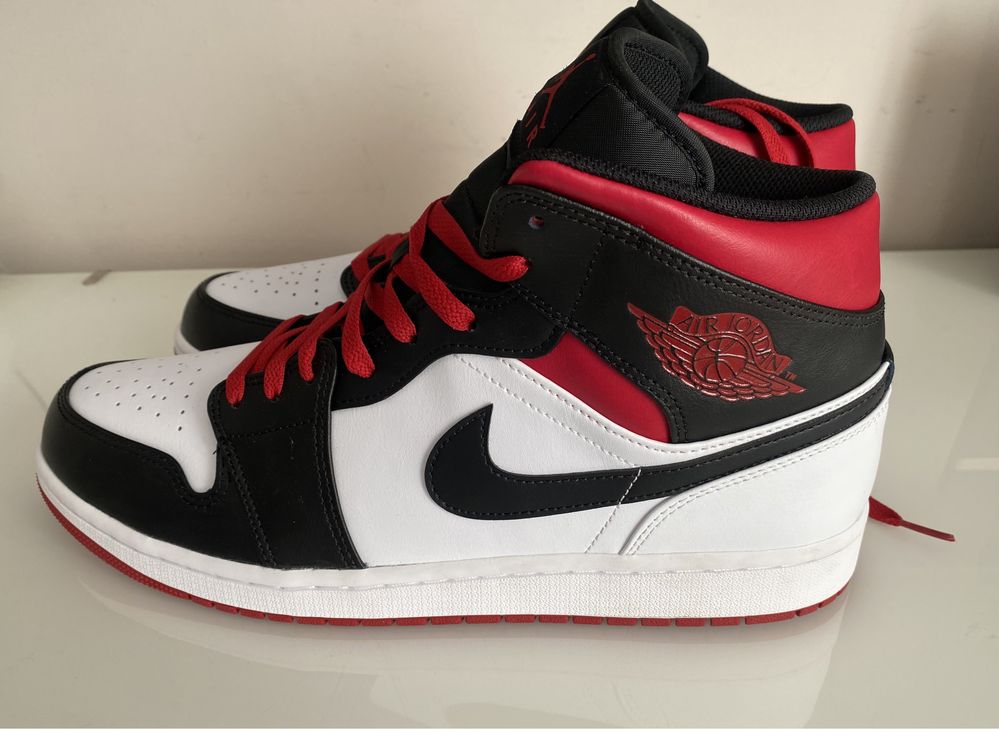 Nike Air Jordan 1