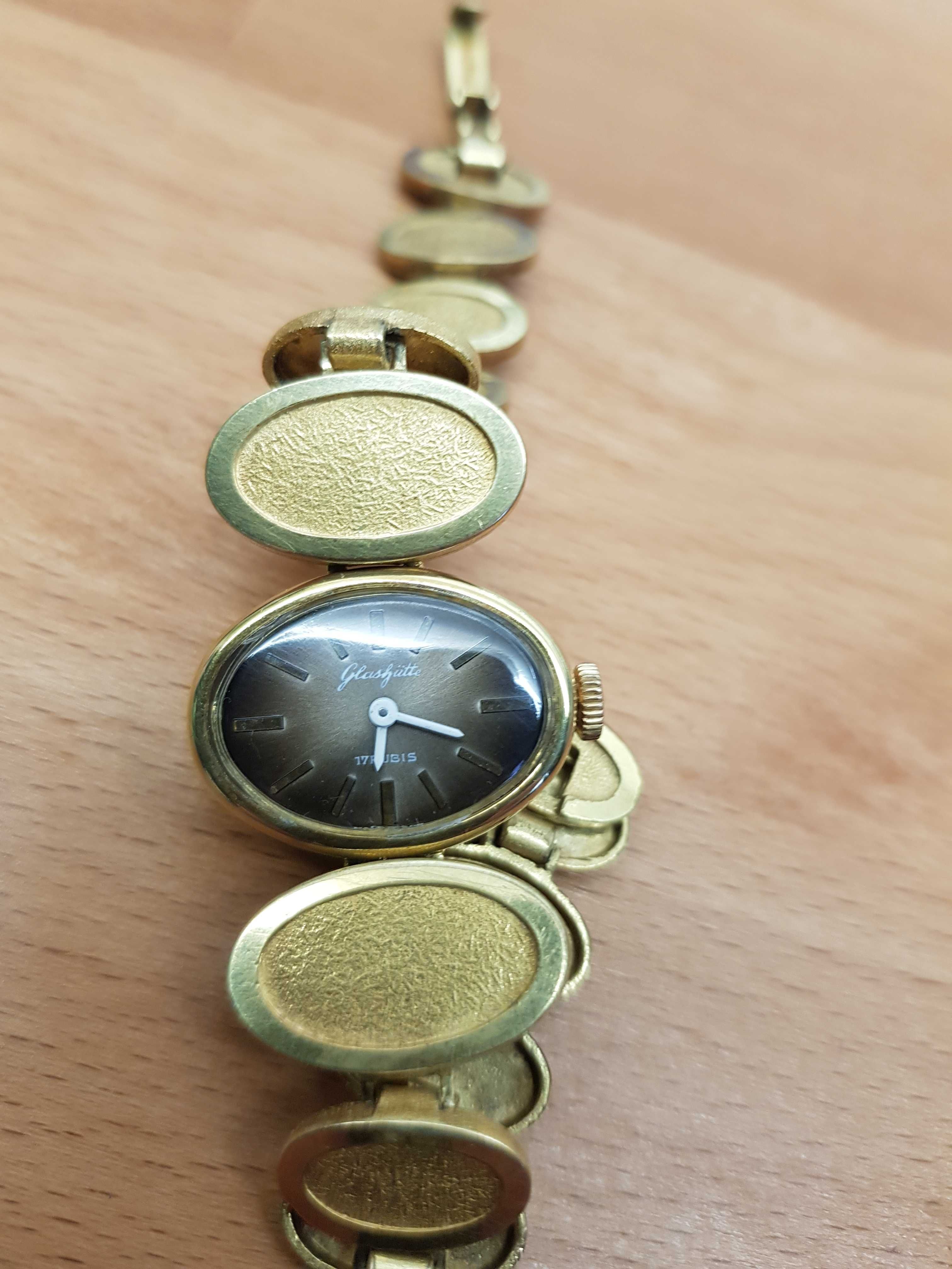 Rzadki biżuteryjny zegarek *GUB Glashutte*