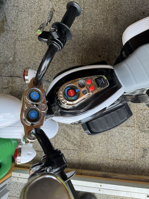 Motor Motocykl Biały dla dzieci Chopper Jak Harley 6v Akumulatorowy