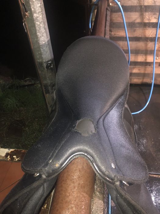 Arreio/selim sintético (sigma)