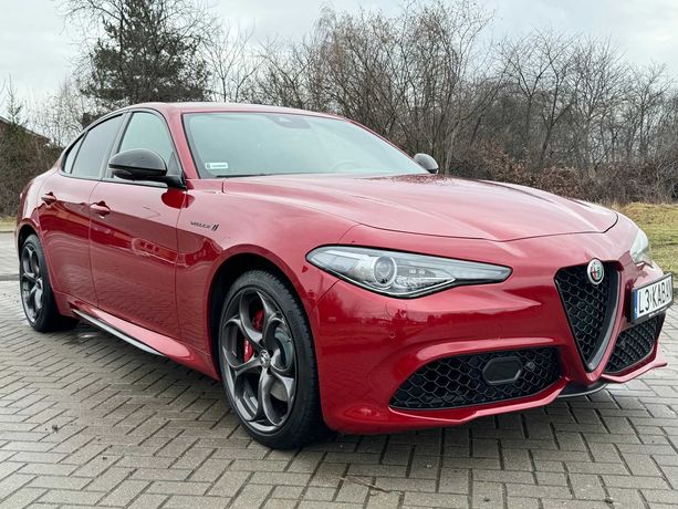 Alfa Romeo Giulia 2.0 Turbo Veloce TI Q4  Rosso Competizione