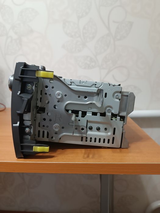 Продаю Магнітолу рідну(Заводську) з Toyota Corolla