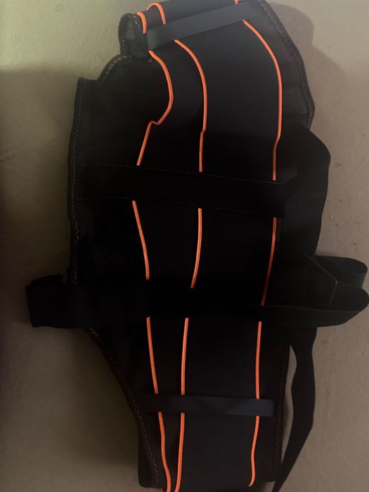 Пояс для реабілітації після операції на хребті.