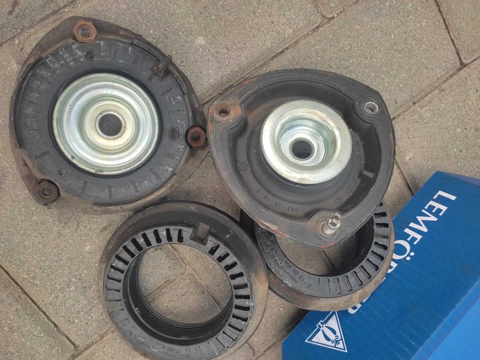 Стійки амортизатори опора підшипник  Skoda octavia а7