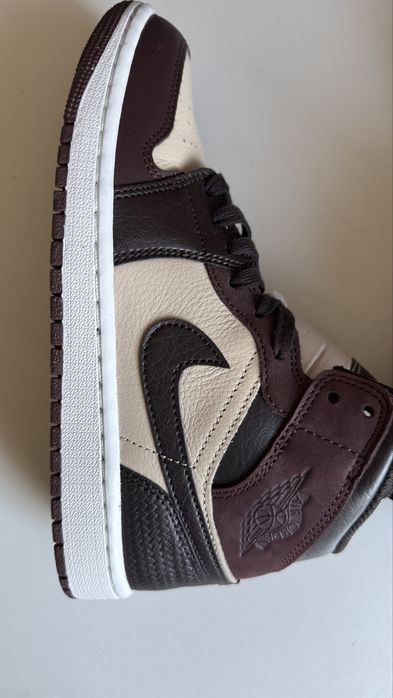 Nike Air Jordan 1 Mid Velvet Brown Paris YMCA rozmiar 40 wkładka 25 cm