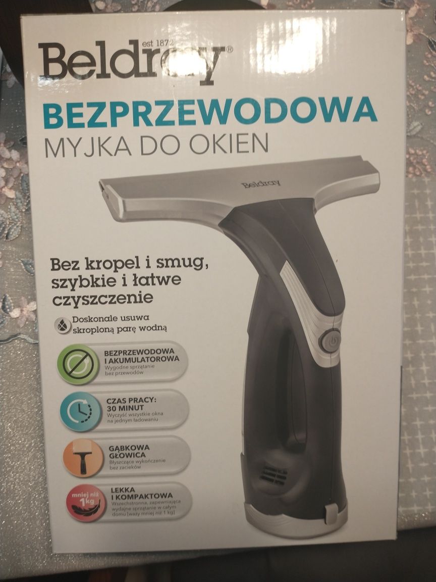 Nowa akumulatorowa myjka do okien