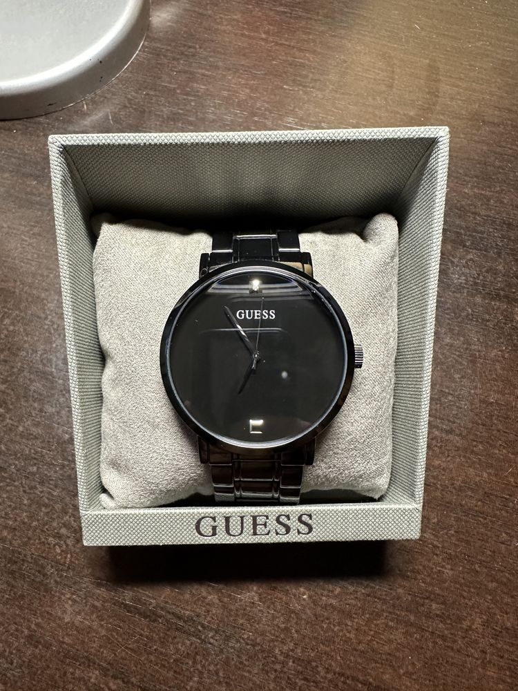 Часы Guess W1315G2