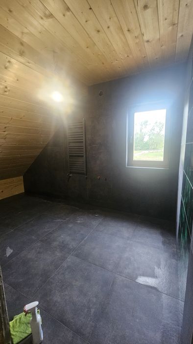 Remonty mieszkań i domów/ Usługi remontowo budowlane