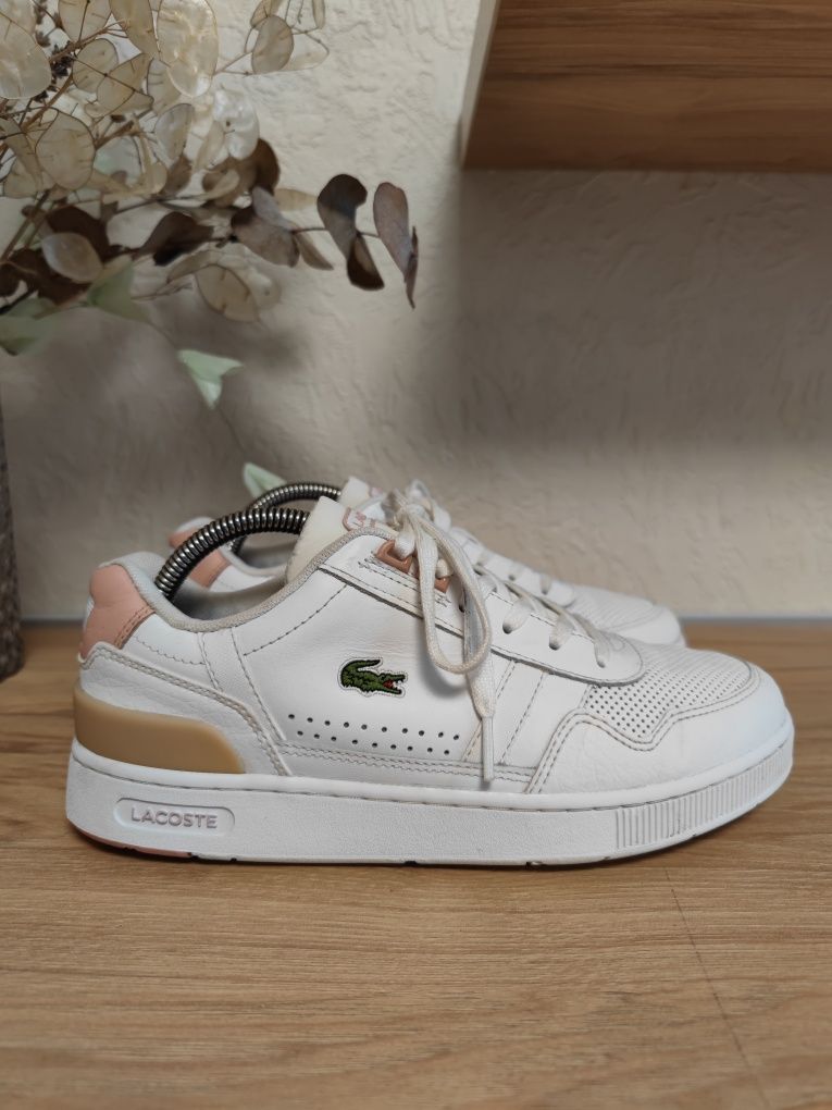 Жіночі шкіряні кросівки Lacoste T-Clip
оригінал