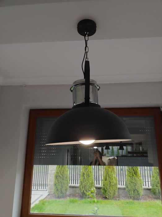 Lampa stołowa czarna retro